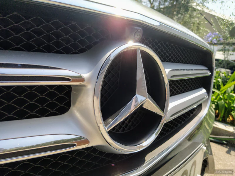 2018 Mercedes-Benz E220 D in Vila Meã 10