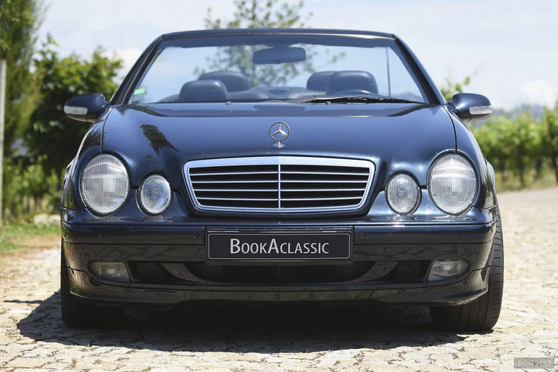 2000 Mercedes-Benz CLK 230 in Vila Meã 4