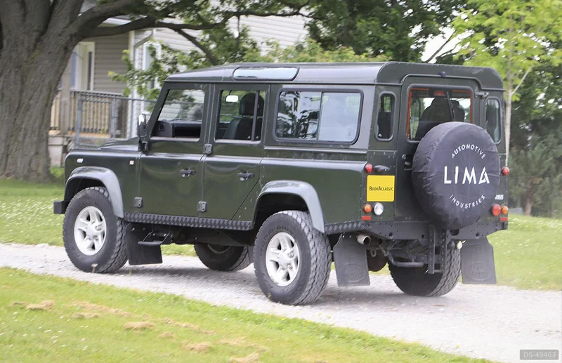 2007 Land Rover Defender 110 in Thornhill 5