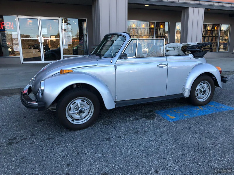 1979 Volkswagen Súper Beetle Convertible in Gibsons 2