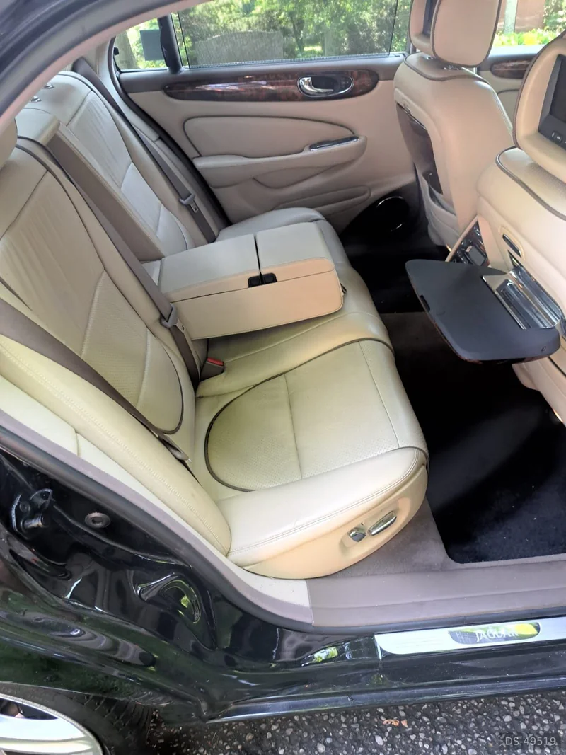 2009 Jaguar Xj8 Supercharged  Long Wheelbase in Toronto 7