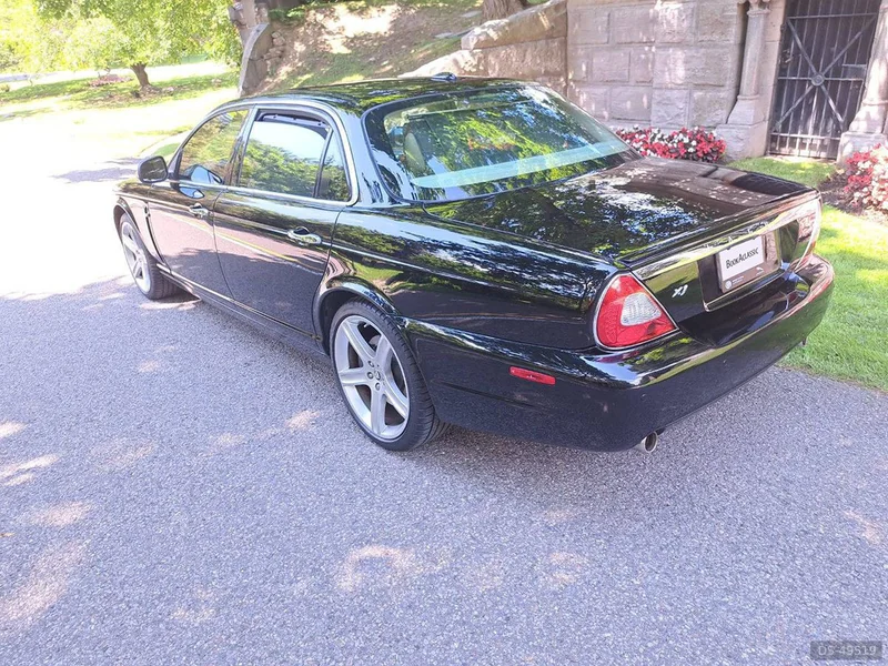 2009 Jaguar Xj8 Supercharged Long Wheelbase in Toronto 5
