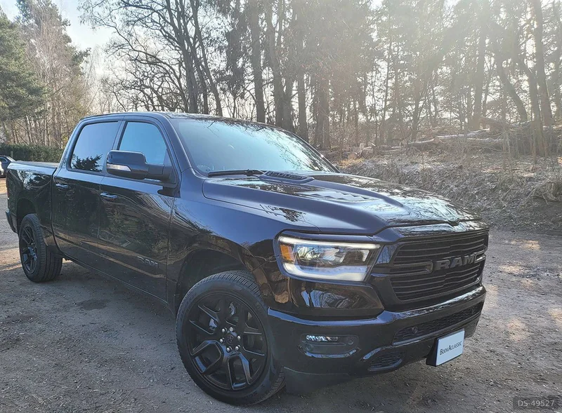 2022 Dodge Ram 1500  Hemi in Praha 9 8