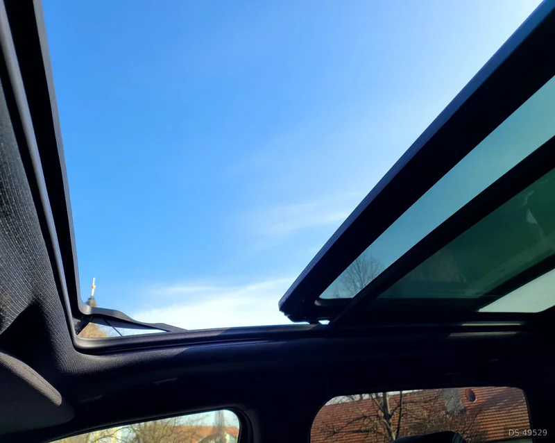 2022 Dodge Ram 1500 Hemi - Sport in Praha 9 5