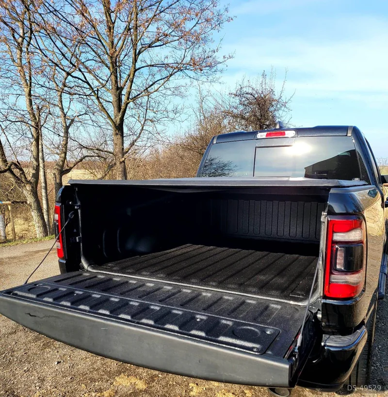 2022 Dodge Ram 1500  Hemi - Sport in Praha 9 7