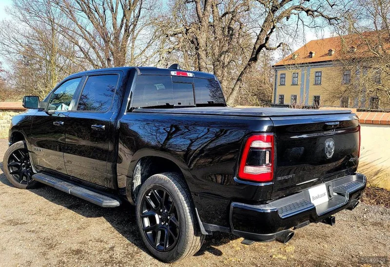 2022 Dodge Ram 1500 Hemi - Sport in Praha 9 2