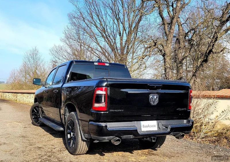 2022 Dodge Ram 1500 Hemi - Sport in Praha 9 3