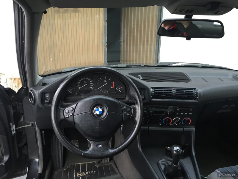 1994 BMW 525 Tds E34 in San Andrés De Montejos 7