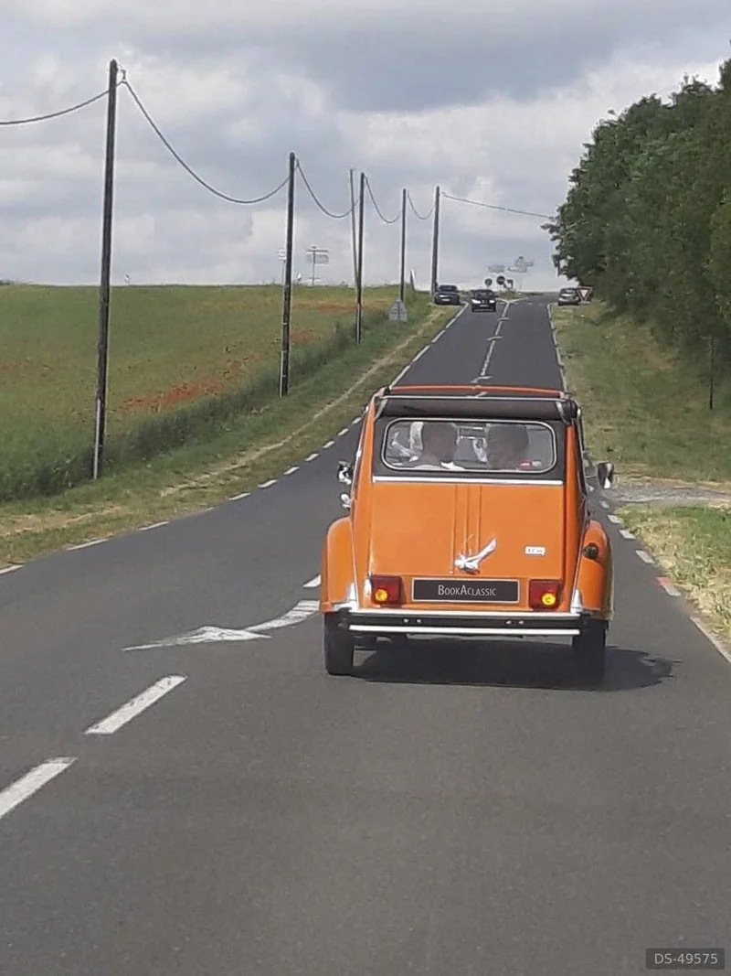 1975 Citroen 2cv6 in Saint-michel-sur-orge 7