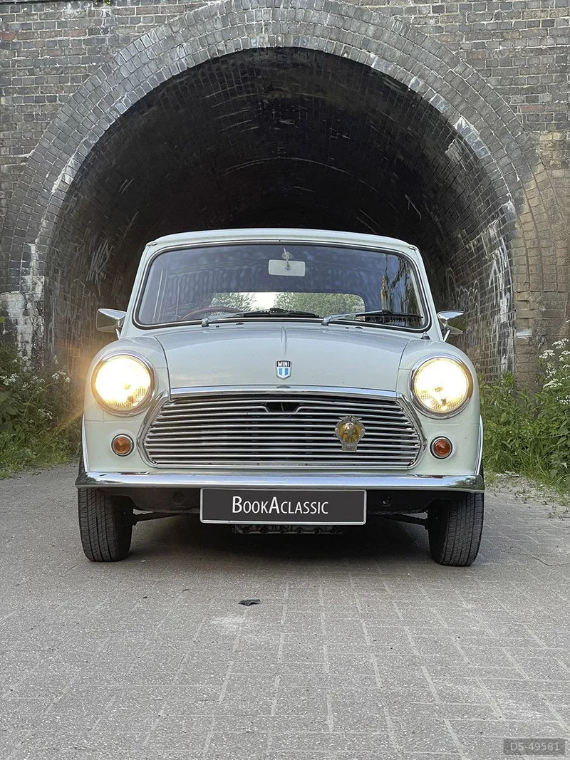 1972 Morris Mini 1000 Automatic in London 4