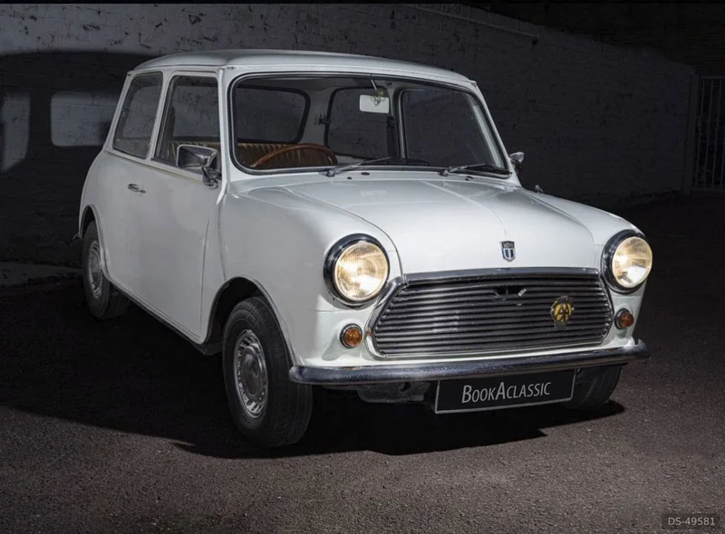 1972 Morris Mini 1000 Automatic in London 5