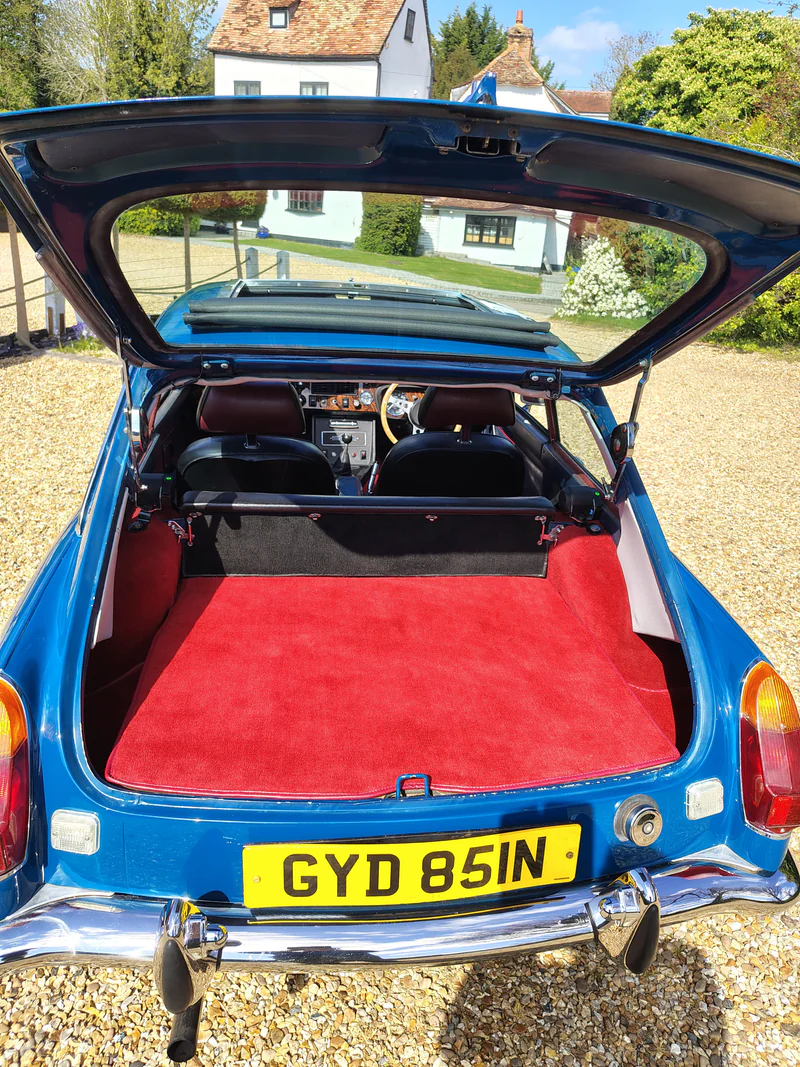 1974 MG B  in Royston, Hertfordshire 12