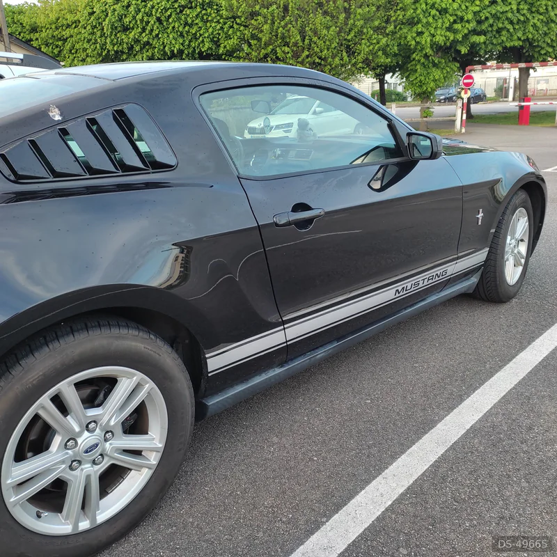 2011 Ford Mustang Coupé in Elbeuf 2