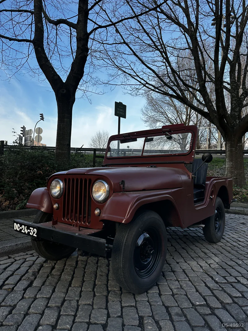 1954 Jeep Willys Cj-5 in Porto 3