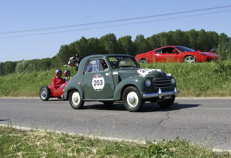 1951 Fiat 500 C Topolino in Roma 2