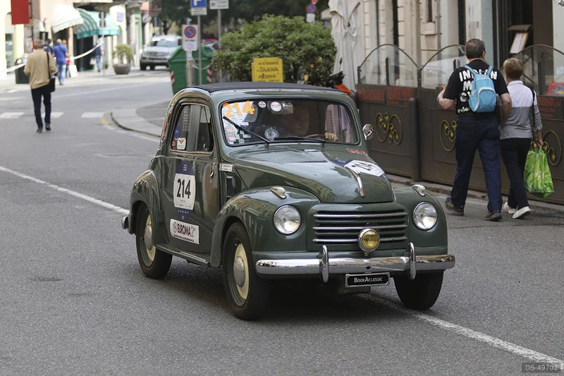 1951 Fiat 500 C Topolino in Roma 4