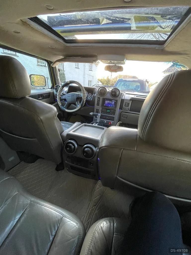 2003 Hummer H2 in London 10