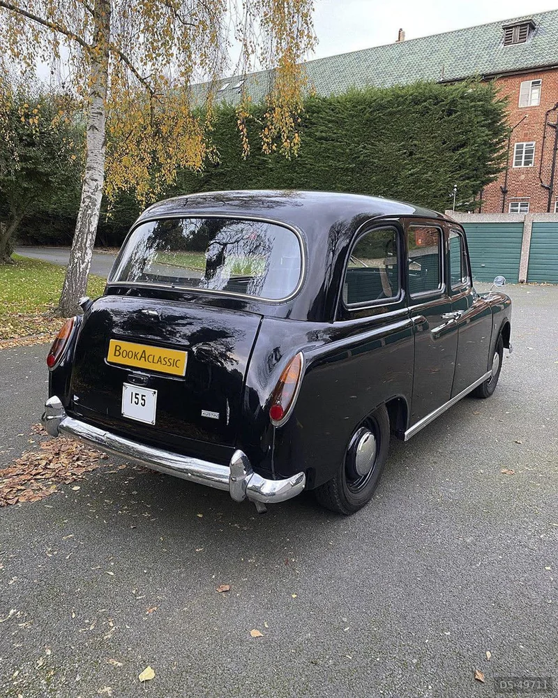 1974 Austin Fx4 Taxi in London 3