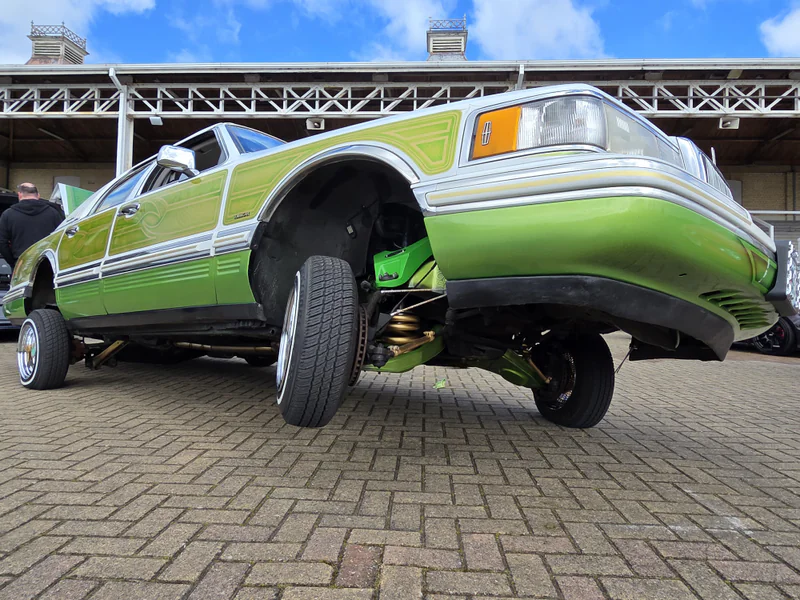 1991 Lincoln Towncar in Wakefield 4
