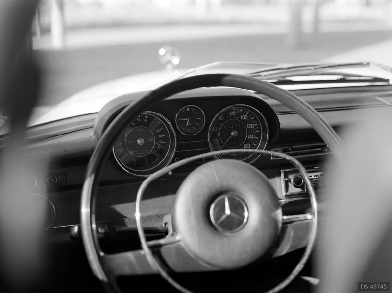 1969 Mercedes-Benz 280 Se in Plzeň 4