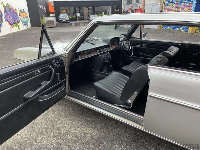 1971 Mercedes-Benz 250ce in Auckland 7