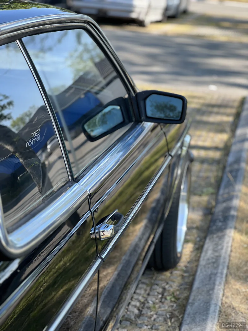 1985 Mercedes-Benz 230ce W123 in Greve 7