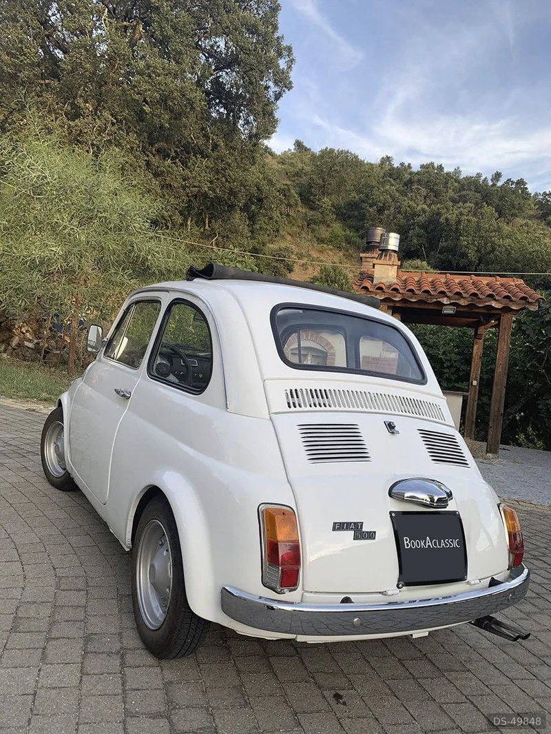 1970 Fiat 500 in Rose 3
