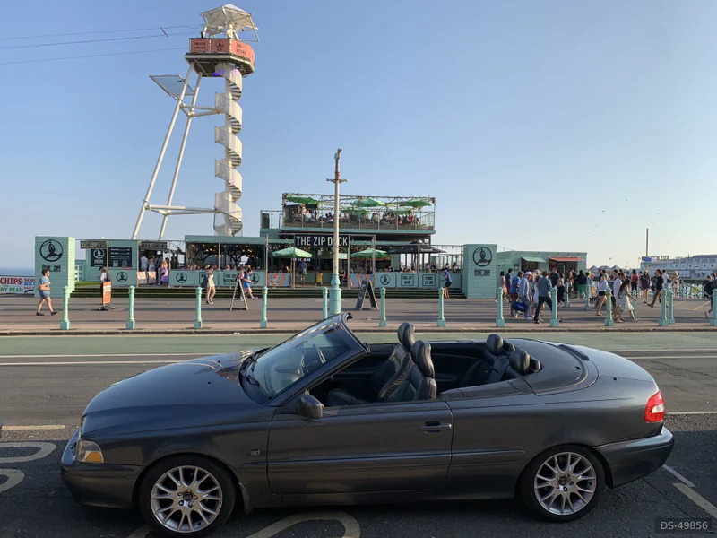 2004 Volvo C70 T5 Collection cabriolet in Gatwick 3