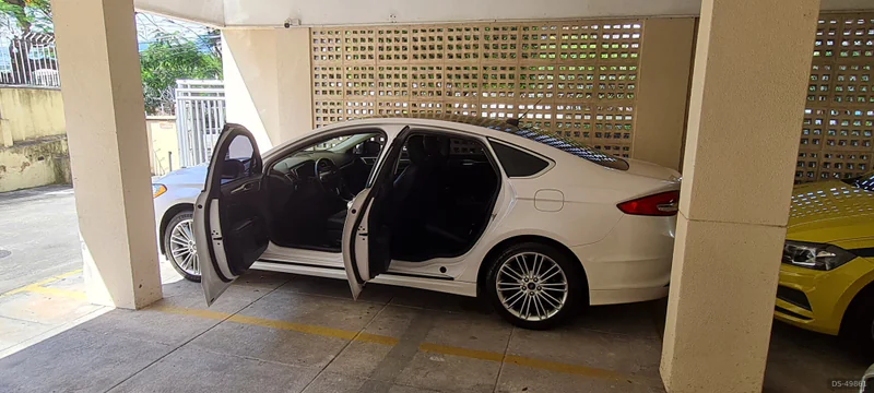 2018 Ford Fusion in Rj 2