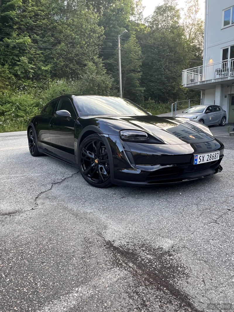 2023 Porsche Taycan Cross Turismo 4 in Fyllingsdalen 4