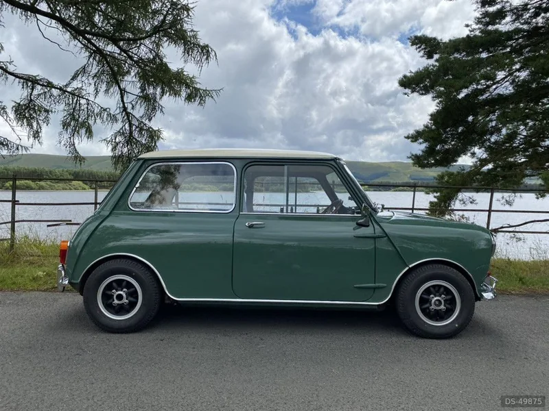 1964 Austin Mini in Edinburgh 3