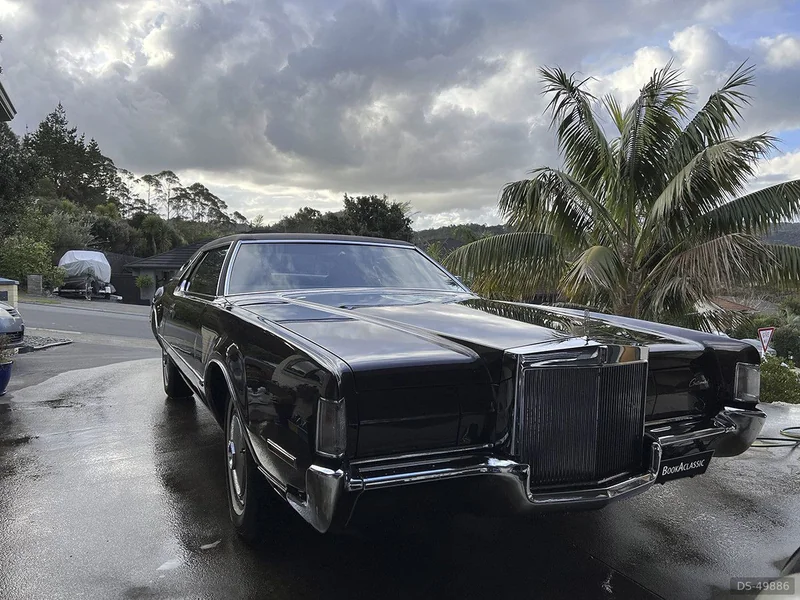 1972 Lincoln Continental Mark IV in Auckland 4