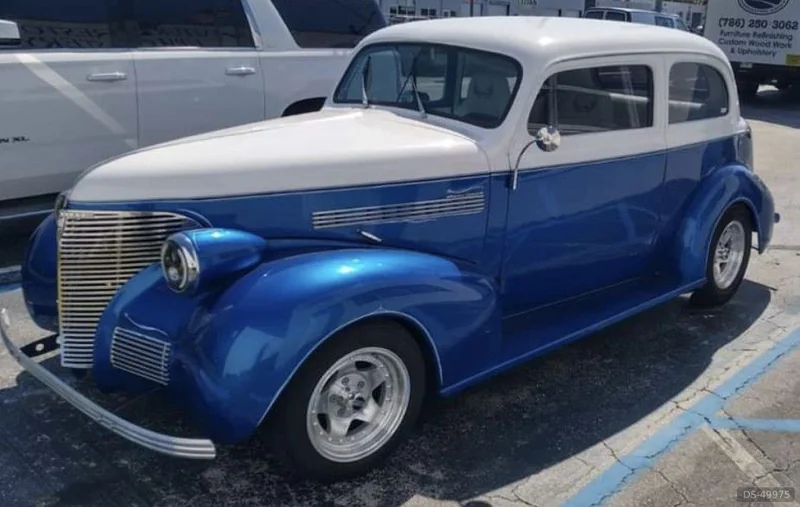 1939 Chevrolet Sedan Deluxe in Miami 3