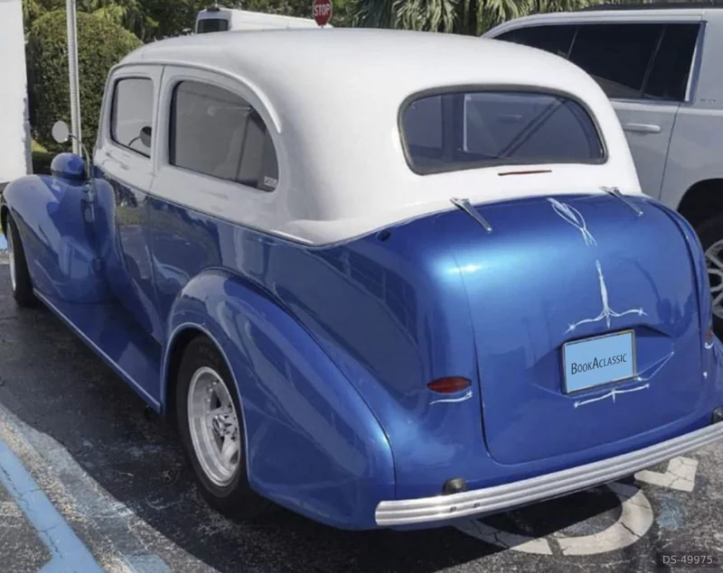1939 Chevrolet Sedan Deluxe in Miami 4