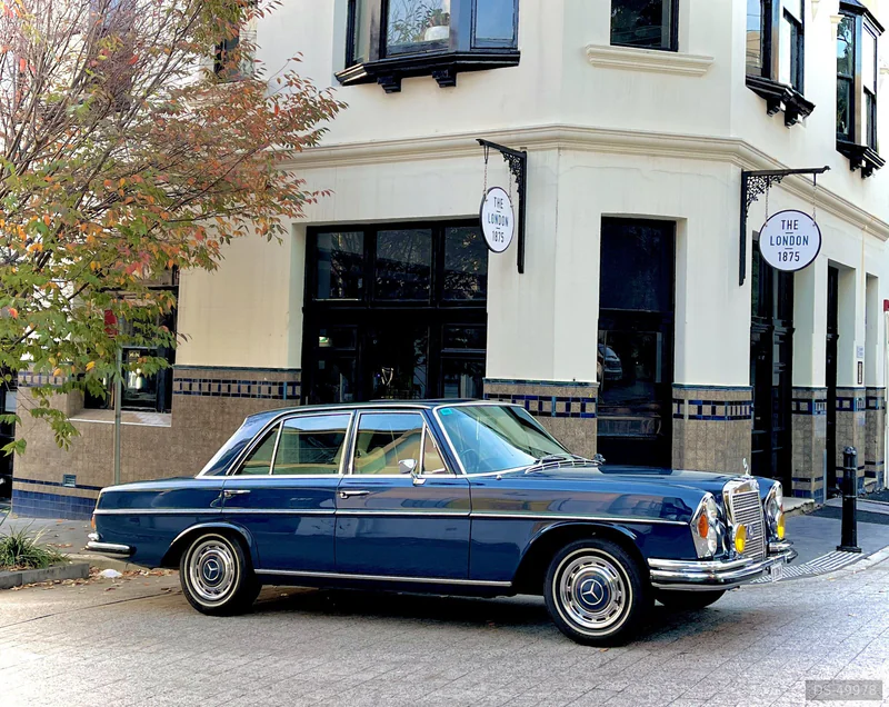 1972 Mercedes-Benz 280SE 3.5 in Sydney 3