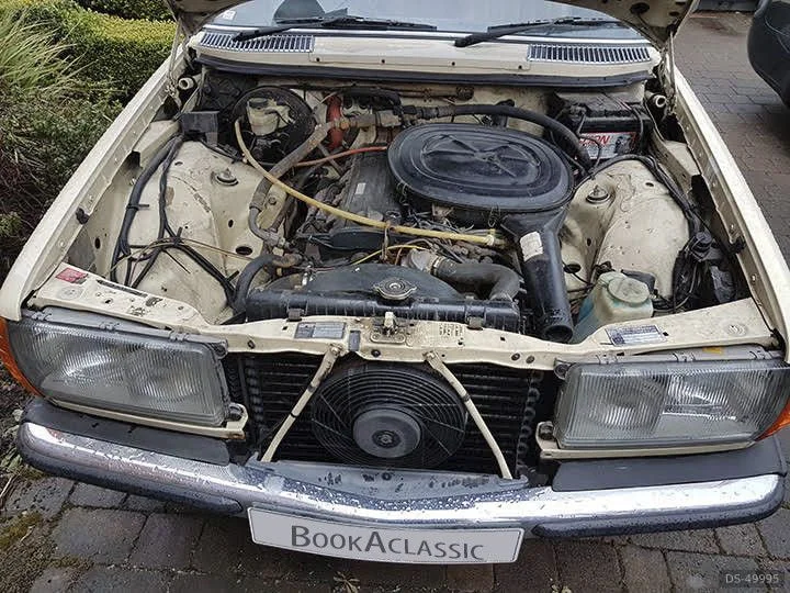 1981 Mercedes-Benz 230e in Manchester 5
