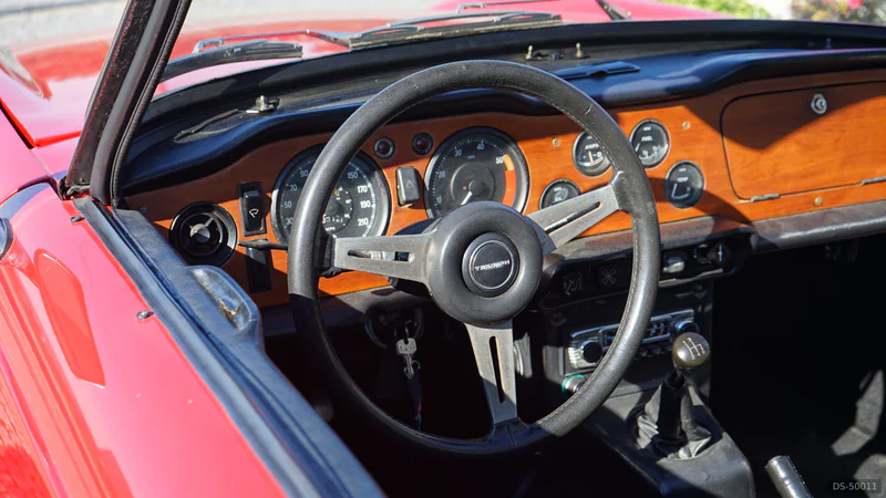 1972 Triumph Tr6 in Amarante 5