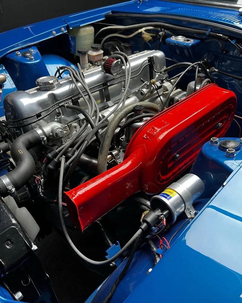 1972 Datsun 240z in Blackburn 4