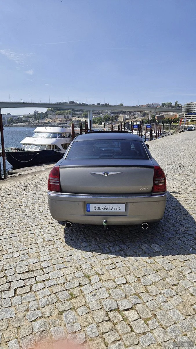 2006 Chrysler 300c in Ermesinde 5