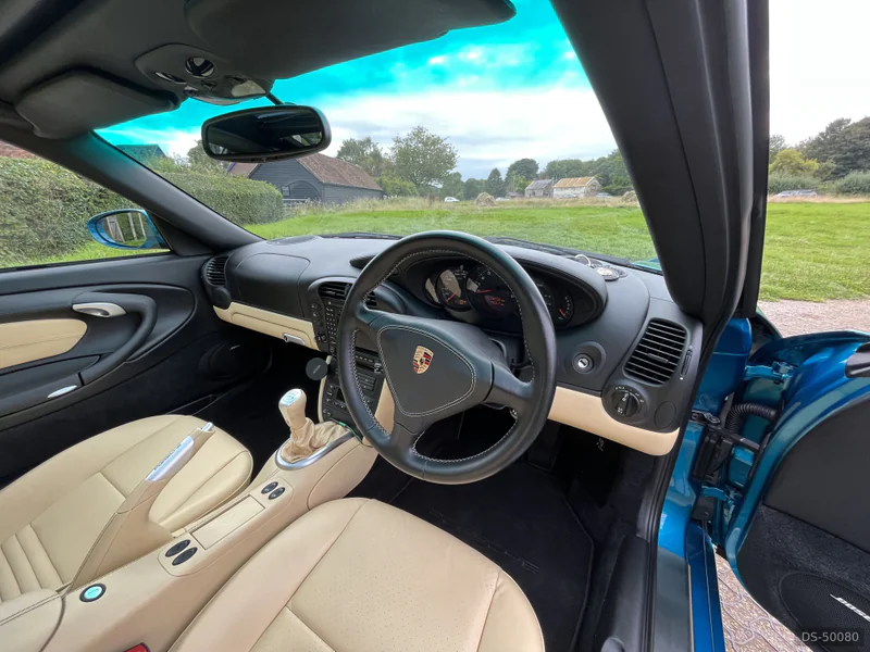2003 Porsche 911 - 996 in Dunstable 9