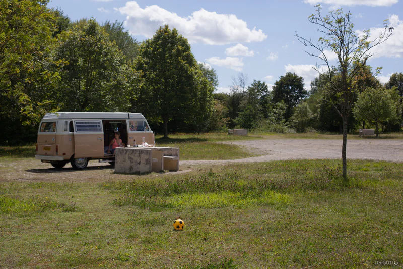 1978 Volkswagen T2 Bay Camper Westfalia in London 3