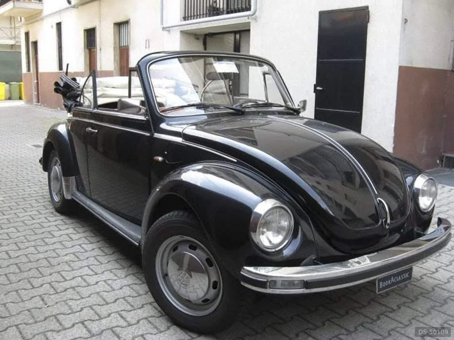1975 Volkswagen Maggiolone Cabrio 15 D 11