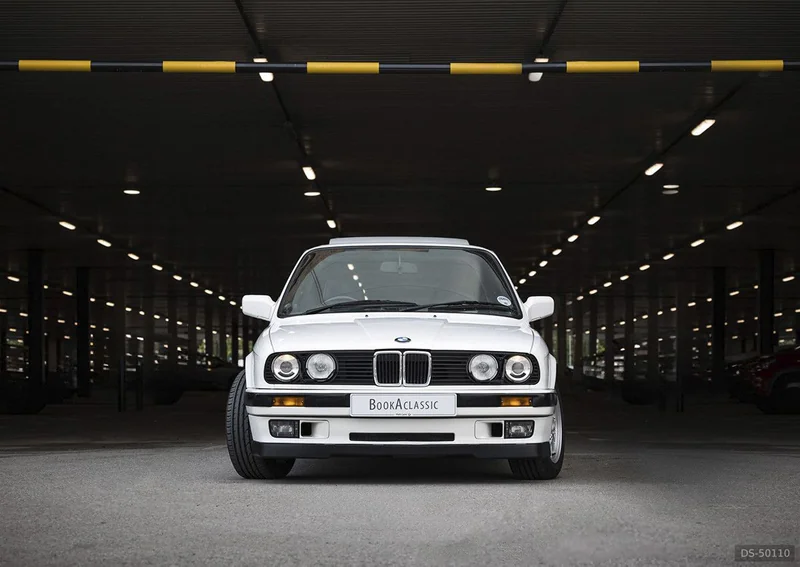 1990 BMW E30 320i Sport 2 Door Coupe Manual in Nottingham 4