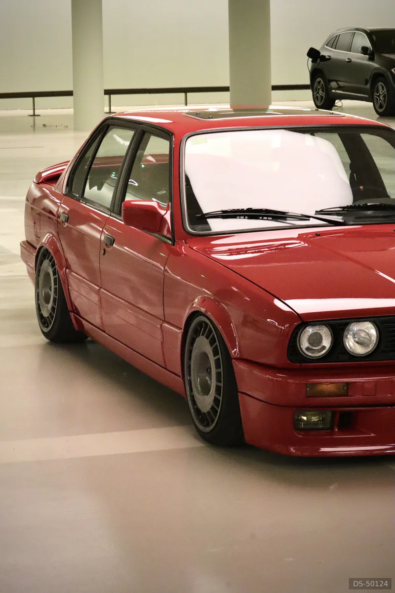 1989 BMW E30 in Barcelona 10