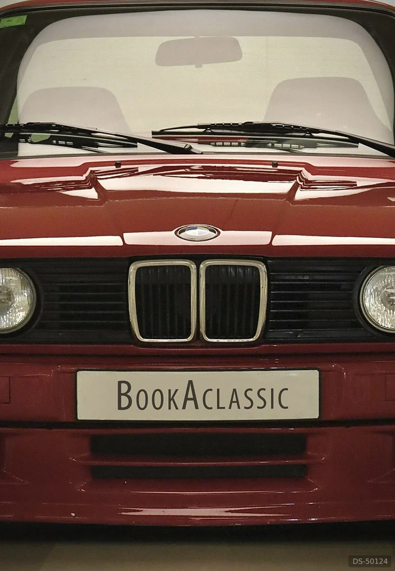 1989 BMW E30 in Barcelona 8