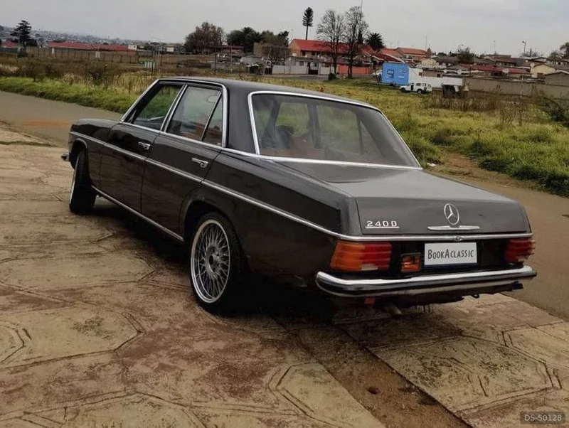 1968 Mercedes-Benz W114 240d in Soweto 2