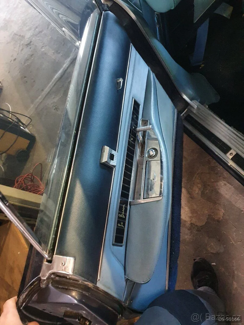 1960 Chrysler Imperial Le Baron in Pečky 5