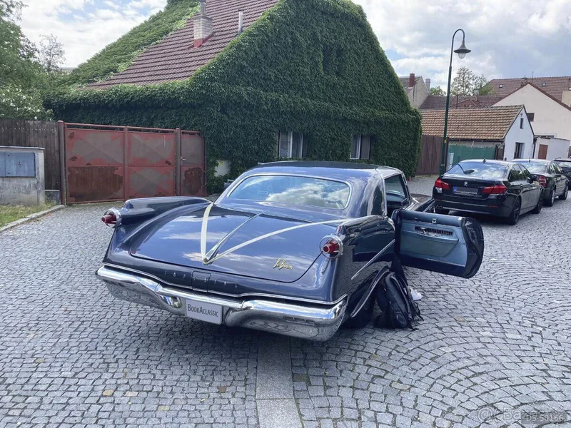 1960 Chrysler Imperial Le Baron in Pečky 3