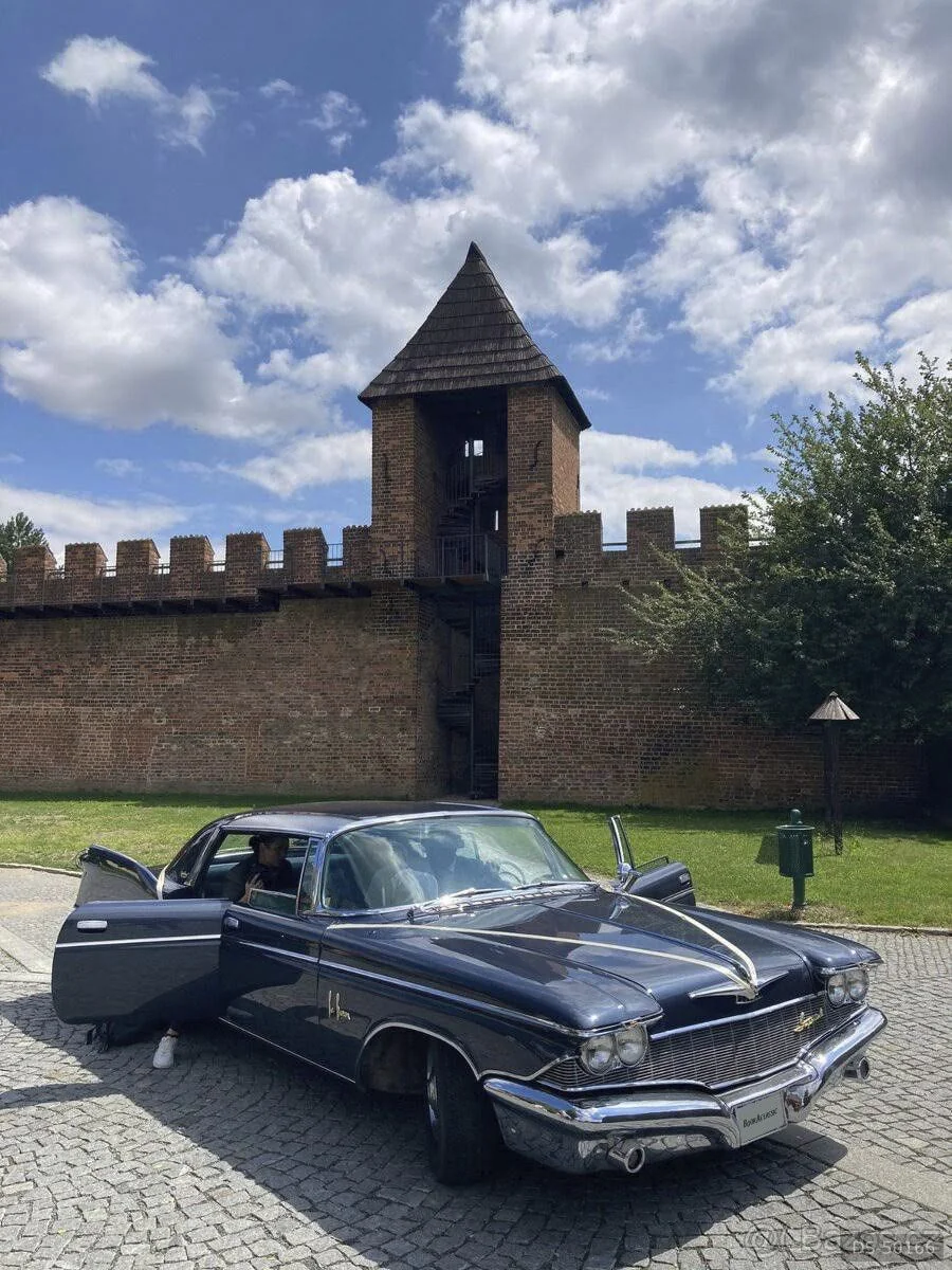 1960 Chrysler Imperial Le Baron