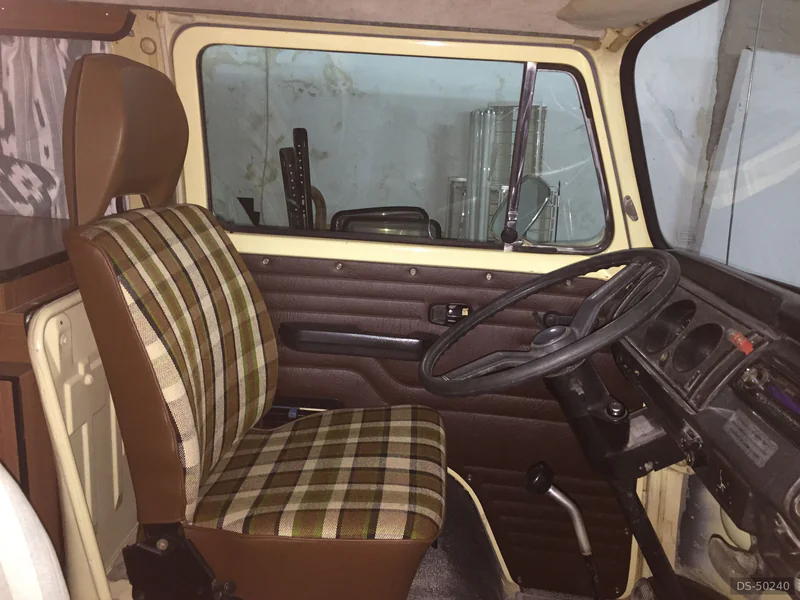 1978 Volkswagen T2 Westfalia in Alicante 5